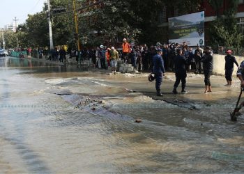 खानेपानीको मुख्य पाइप फुट्यो, बबरमहल जलमग्न