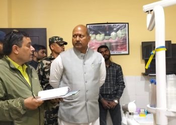 बर्दिवासका आठ वटा अस्पताल मुख्यमन्त्री सिँहले गरे अनुगमन