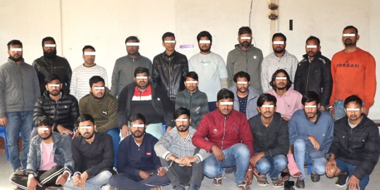 काठमाडौंको बूढानीलकण्ठमा प्रहरीको छापा : २४ जना भारतीय पक्राउ, अनलाइन जुवा कारोबार