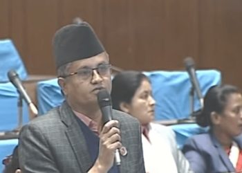 प्रतिनिधिसभामा थापाको आक्रोश : पत्रकारले ‘तपाईँ हिटलर हो भनेर सोधे’