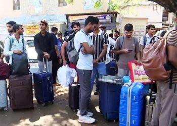 भारत ओडिसाबाट जोगवनी नाकाबाट ९ जिल्लाका ७५ विद्यार्थी फर्किए