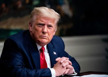 ट्रम्पले शिक्षा मन्त्रालय खारेज गर्ने कार्यकारी आदेशमा हस्ताक्षर