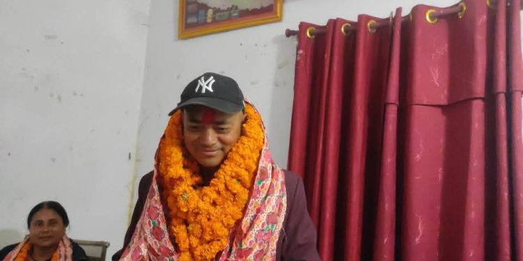 विदेहमा प्रशासकिय अधिकृत श्रेष्ठलाई भव्य स्वागत