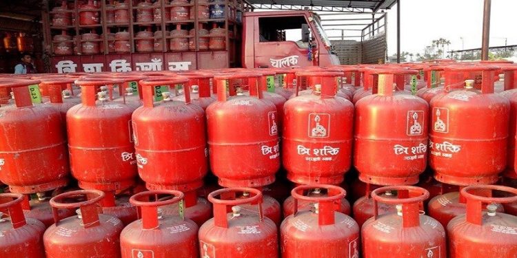 खाना पकाउने ग्यासको मूल्य बढ्यो