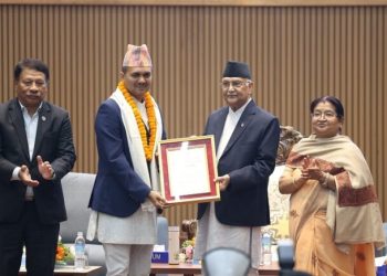 प्रधानमन्त्री राष्ट्रिय प्रतिभा पुरस्कार प्रदान