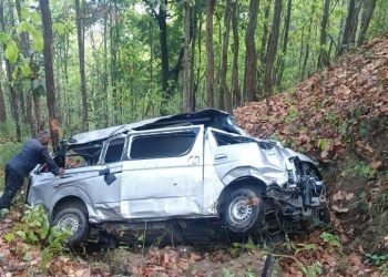 गाडी दुर्घटना हुँदा २ जनाको मृत्यु, १४ घाइते
