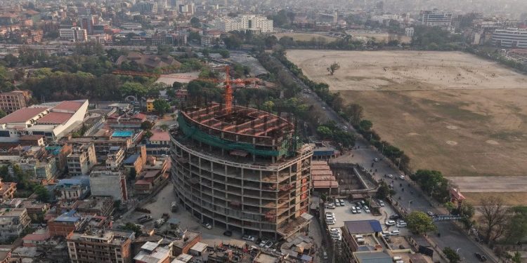 काठमाडौँ महानगरपालिकाले काठमाडौँ भ्युटावर अलपत्र