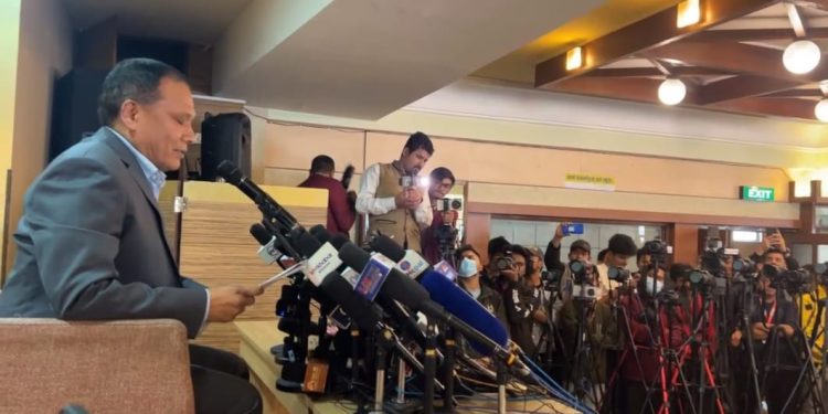 पत्रकार सम्मेलन : मलाई हटाएर कतिपयले सफलता ठानेका होलान् : घिसिङ