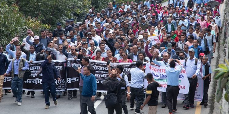 शिक्षा मन्त्रालयमा महासंघ र सरकारबीच ‘वार्ता’ जारी