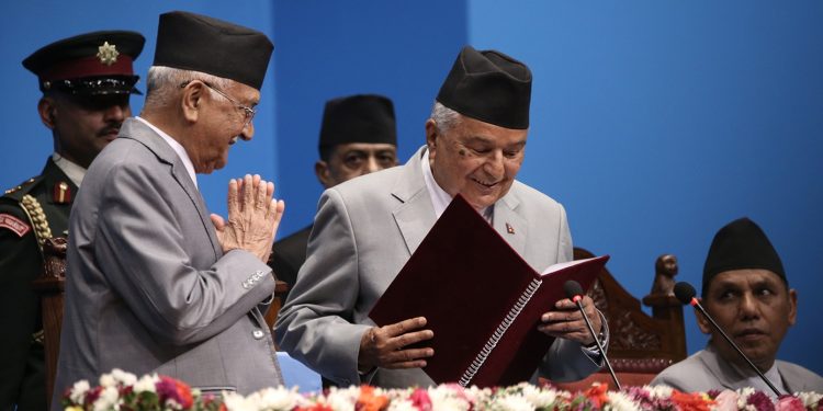 एमालेले लगायो सांसदलाई ‘ह्वीप’