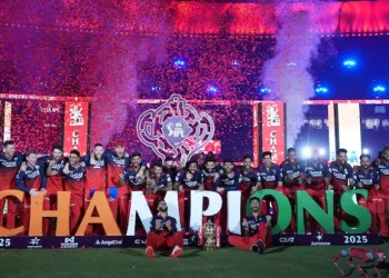 आरसीबीले पन्जाबलाई ६ रनले हराउँदै १८औं सालपछि आईपीएलको उपाधि  जीते