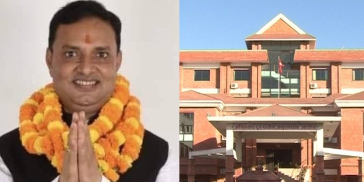 सांसद ठाकुर र तत्कालीन पालिका अध्यक्षसहित १७ जनामाथि भ्रष्टाचार मुद्दा