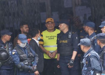 दुर्गा प्रसाईंसहित ७ जनालाई लगियो डिल्लीबजार कारागार