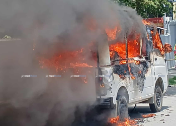 विराटनगरमा जिपमा अचानक आगलागी