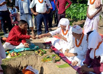 मन्त्री यादवको पहलमा कुर्था वाटिका चौक–तपनपुर सडक खण्डको शिलान्यास