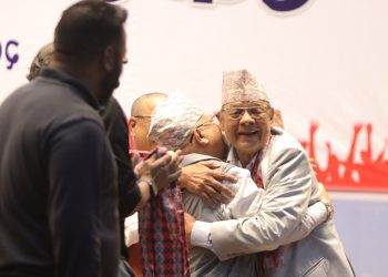 माधव नेपाल र वामदेव गौतम भए एक