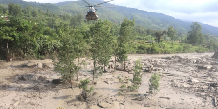 ३४ फ्लाइटबाट १३६ जनाको उद्धार, १५० को स्कर्टिङ
