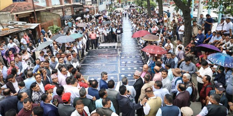 निजी विद्यालय सञ्चालकले भदौ १८ देखि विद्यालय बन्द गर्ने चेतावनी