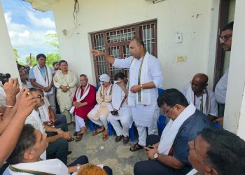 बन्द आयोजना संचालनमा ल्याउन मन्त्री यादवको  स्थलगत निरिक्षण