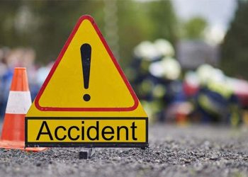 सिन्धुपाल्चोकमा दूध बोकेको भ्यान सुनकोसीमा खसेर बेपत्ता
