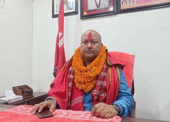 मधेसका मुख्यमन्त्री सिंहले राजीनामा दिँदै