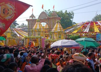 आज राजदेवी मन्दिरमा खोंइच भराई र प्रसादी चढाउनेको भिड (तस्वीरहरु)