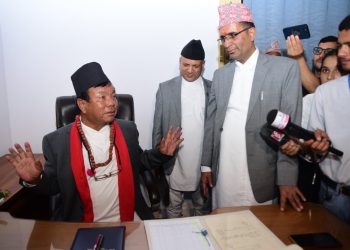 शिक्षकहरुको तलब निकासा गर्न शिक्षा मन्त्री पुनको निर्देशन