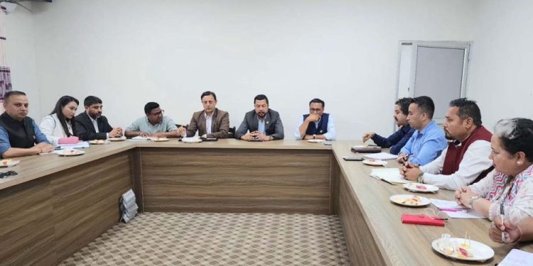 रास्वपाको सबै सांसदले राजीनामा दिने