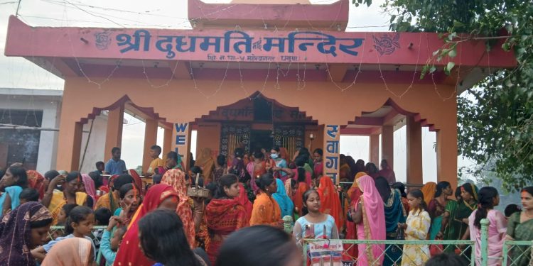 धार्मिक आस्थाको केन्द्र दुधमति घाटमा मेलाको रौनक (फोटोफिचर)