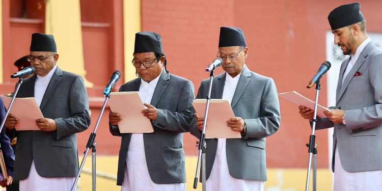 अन्तरिम सरकारमा नवनियुक्त चार मन्त्रीले लिए शपथ
