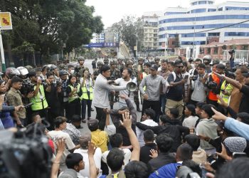 जेनजी र हर्क साम्पाङ समर्थक बिच झडप