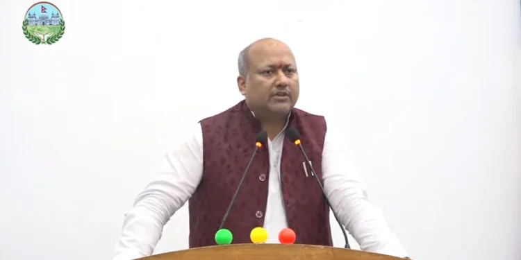 मुख्यमन्त्री सिंहलाई ३ दिनभित्र स्पष्टीकरण पेस गर्न जनमतको निर्देशन