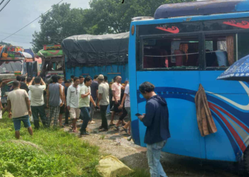 ट्रक, बस र ट्यांकर, ठोकिँदा ३१ जना घाइते