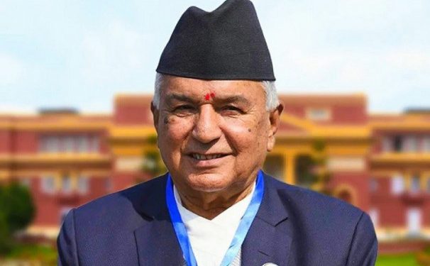 प्रधानमन्त्री र सुरक्षा निकायका प्रमुखहरु छलफल गर्दै