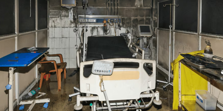 अस्पतालमा आगलागी हुदाँ ६ जना बिरामीको मृत्यु