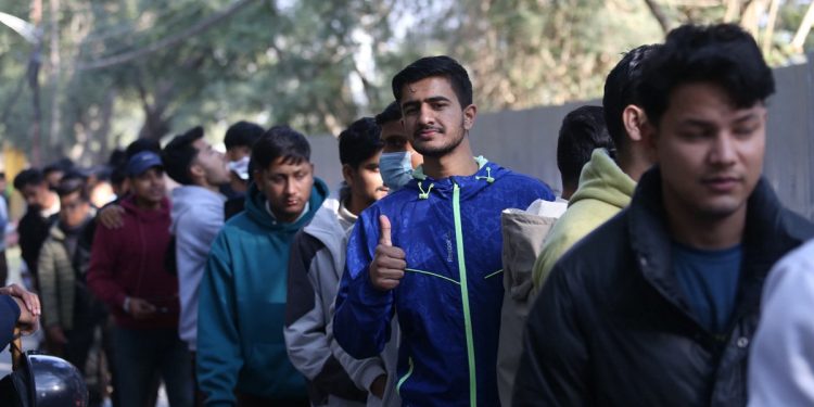 एनपीएलः मैदान प्रवेश अघि कडा सुरक्षा जाँच लागू ,तस्बिरहरू ]