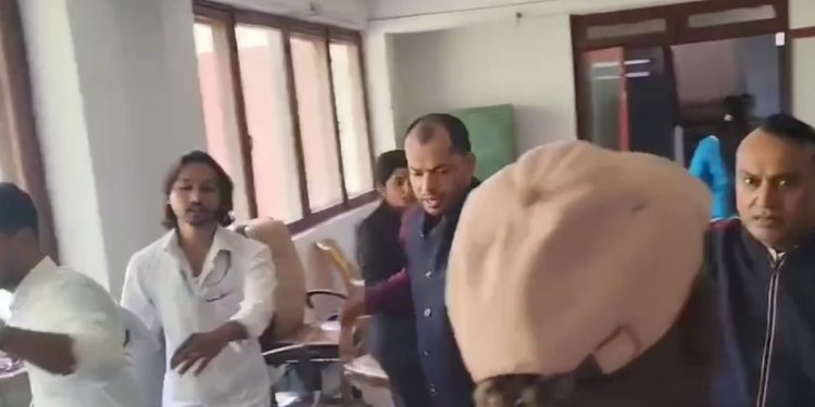 मधेश प्रदेश : तोडफोड घटनामा परमेश्वर साह र जिबेन्द्र झा पक्राउ