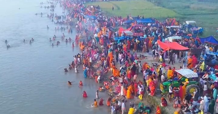 कमलाको देवता मेलामा श्रद्धालुहरुको भीड