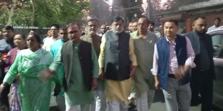 मधेशमा राजनीतिक सक्रियताः ६ दलका नेता प्रदेश प्रमुखको कार्यालयमा
