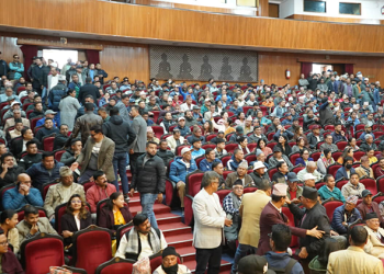 नेपाली कांग्रेसमा विशेष महाधिवेशनको माग तीव्र, राष्ट्रिय सभागृहमा पक्षधरहरूको भेला जारी