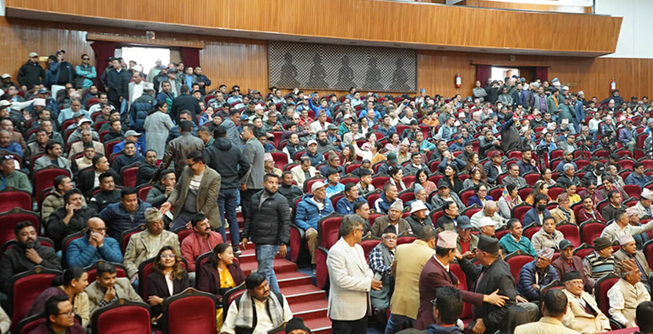 नेपाली कांग्रेसमा विशेष महाधिवेशनको माग तीव्र, राष्ट्रिय सभागृहमा पक्षधरहरूको भेला जारी