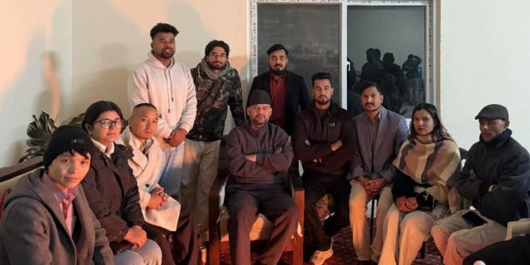 जेनजी प्रतिनिधिलाई भेटे बालेन, सहकार्यको सन्देश