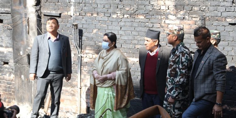 सभामुख र राष्ट्रियसभा अध्यक्षसँगै भण्डारीको क्षतिग्रस्त संसद भवन भ्रमण
