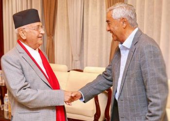 देउवालाई भेट्न महाराजगञ्ज पुगे ओली