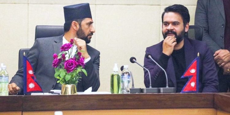 ज्वागलबाट १२ घण्टापछि बाहिरिए बालेन, दिनभर राजनीतिक भेटघाट