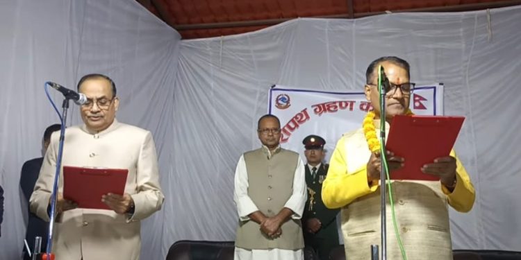 निर्वाचनको केही घण्टामै सभामुख यादवको शपथग्रहण सम्पन्न
