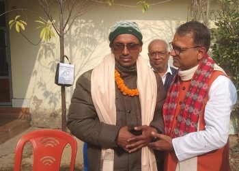 सभामुख यादवद्वारा सहिद रमेश महतोको परिवारलाई सम्मान