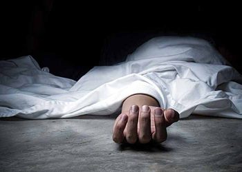 बन्दुकसहित एक युवकको शव फेला
