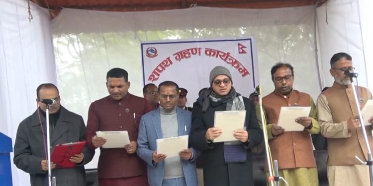 मधेशमा सत्ता संरचना पूरा, नवनियुक्त मन्त्रीले लिए शपथ