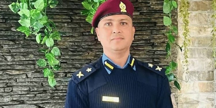 असईलाई कान्छी पत्नी बनाएका डीएसपी नेपाल बहुविवाह आरोपमा पक्राउ